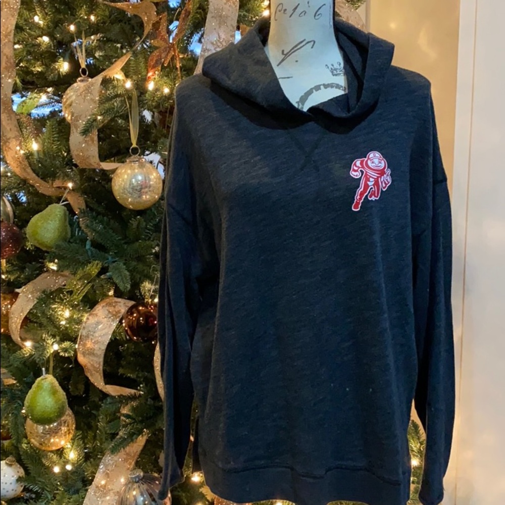 GUC PINK Ohio State Hoodie Size Medium!!